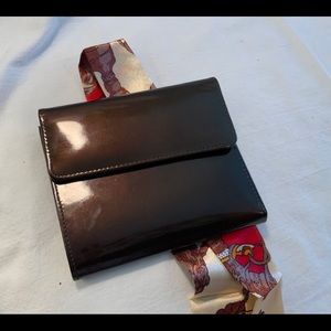 TUSK METALIC FINISH TRIFOLD WALLET